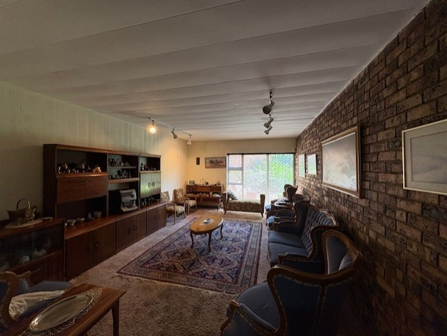 4 Bedroom Property for Sale in Heuwelsig Free State